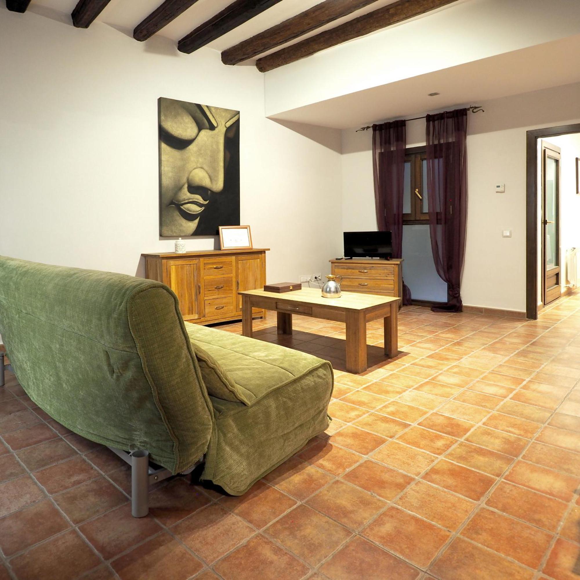 Apartamentos Angelus Plaza Mayor De Graus Exterior photo