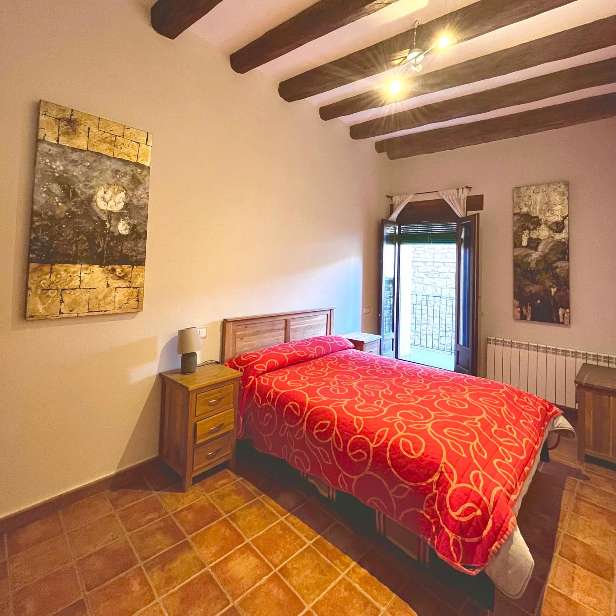 Apartamentos Angelus Plaza Mayor De Graus Exterior photo