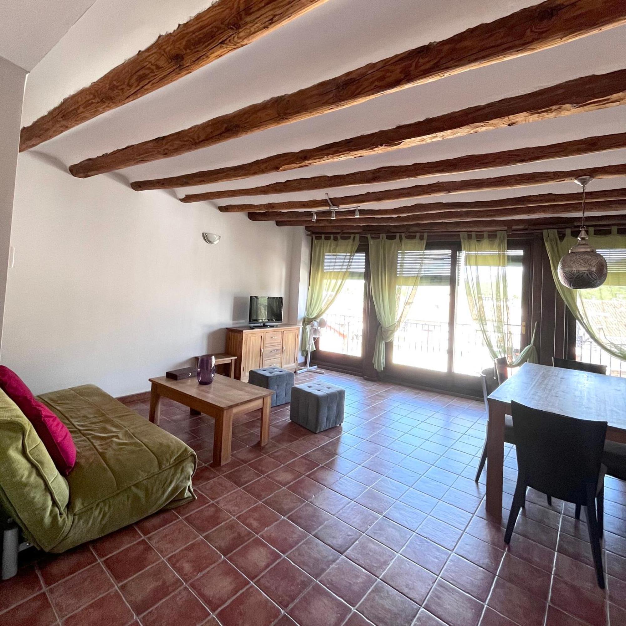 Apartamentos Angelus Plaza Mayor De Graus Exterior photo